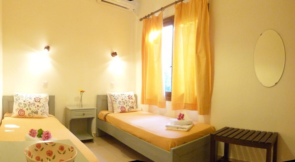 Hotel Dimoula 칼라네라 객실 사진